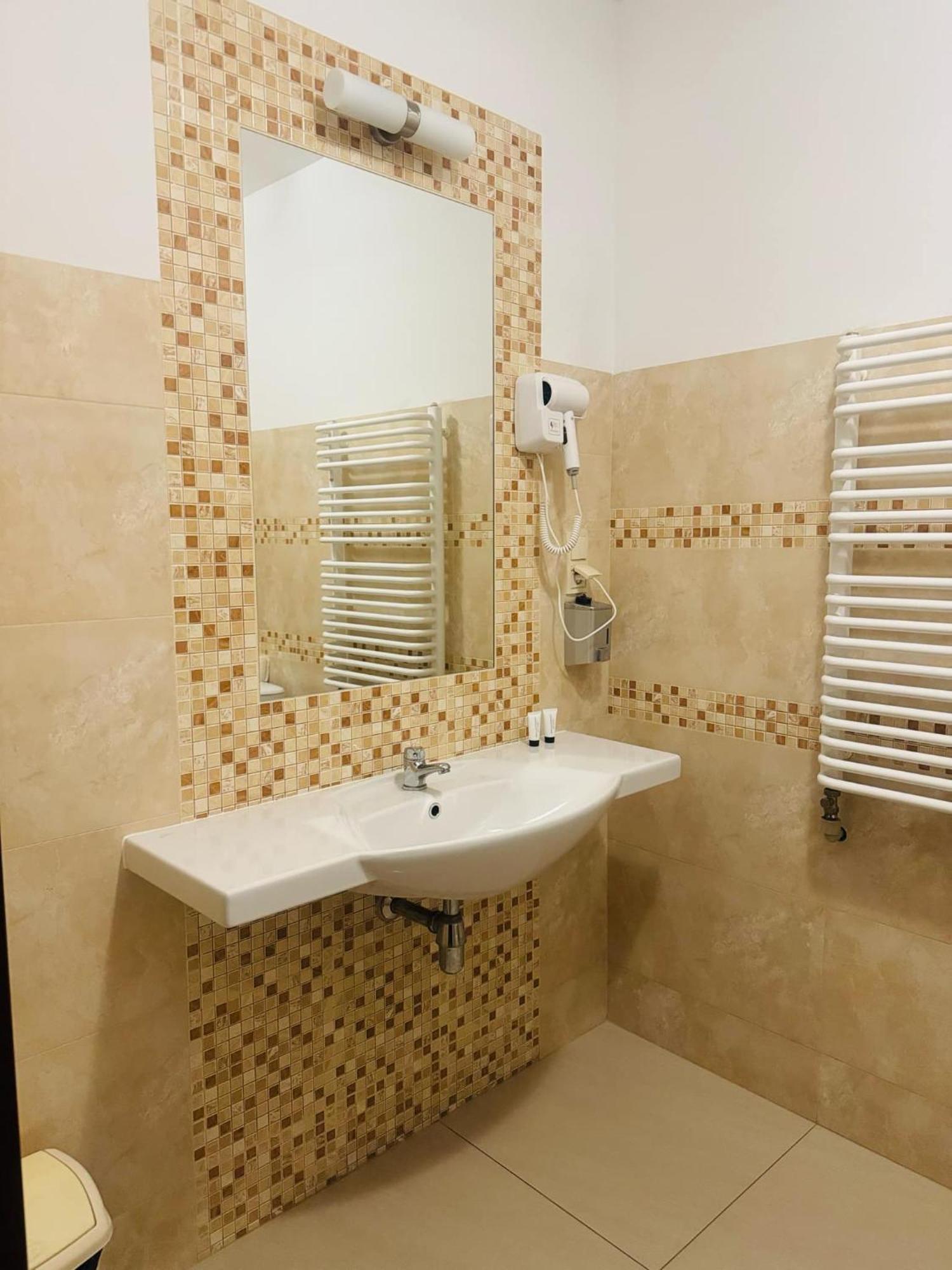Magiczna Farma Hotel Obiady Maka I Magia Zambrow Exterior foto